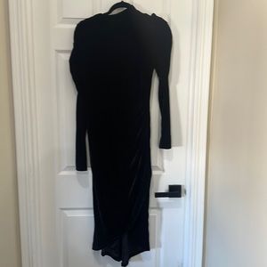 Fashion Nova Black velvet MIDI dress size M